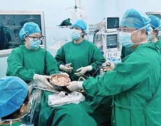 上新了 | 青滨附院妇科：“微”手术成功为患者切除24枚子宫肌瘤